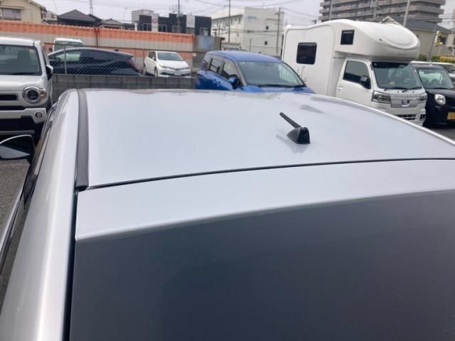 TOYOTA PRIUS 2012 Image 31