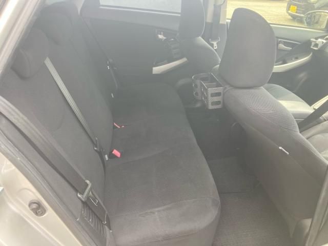 TOYOTA PRIUS 2012 Image 31