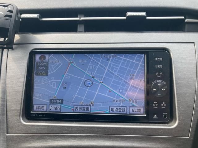 TOYOTA PRIUS 2012 Image 31