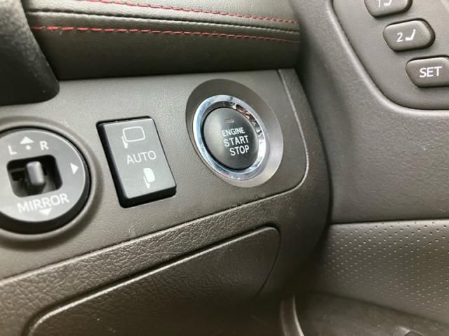 TOYOTA CROWN SEDAN 4WD 2012 Image 31