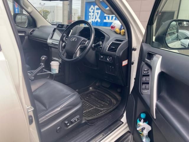 TOYOTA LANDCRUISER PRADO 2020 Image 31