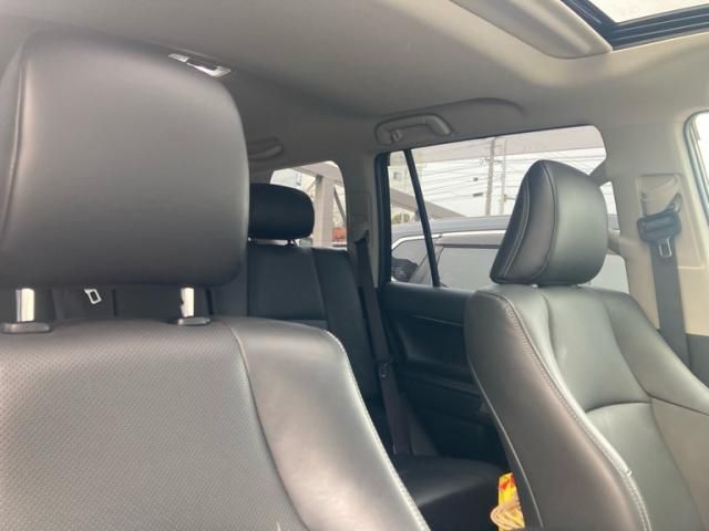 TOYOTA LANDCRUISER PRADO 2020 Image 31