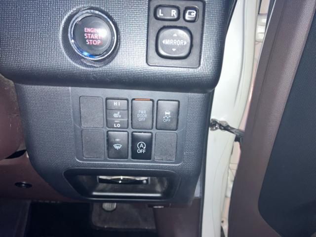 TOYOTA SPADE 2012 Image 31