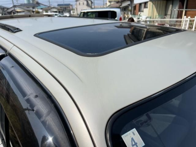 TOYOTA HILUXSURF WAGON 4WD 1997 Image 31