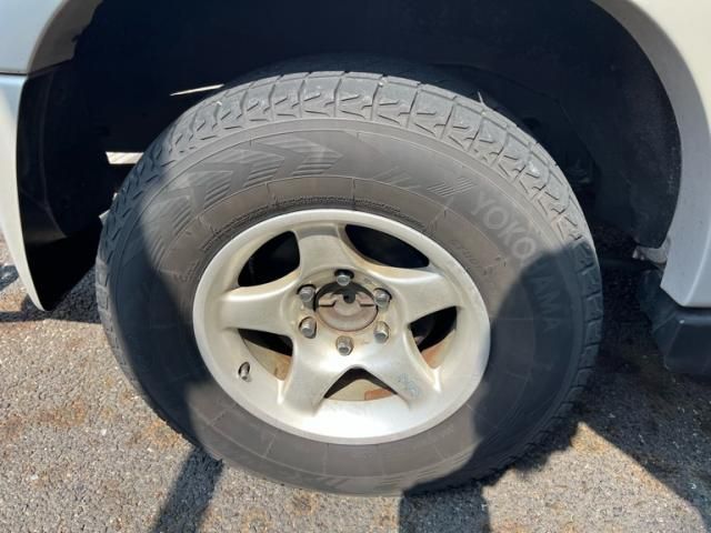 TOYOTA HILUXSURF WAGON 4WD 1997 Image 31