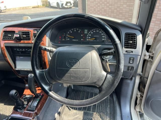 TOYOTA HILUXSURF WAGON 4WD 1997 Image 31