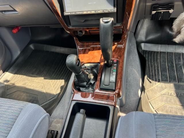 TOYOTA HILUXSURF WAGON 4WD 1997 Image 31