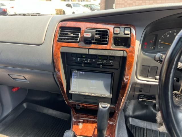 TOYOTA HILUXSURF WAGON 4WD 1997 Image 31