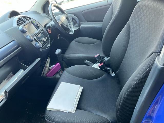 TOYOTA WILL CYPHA 2003 Image 31