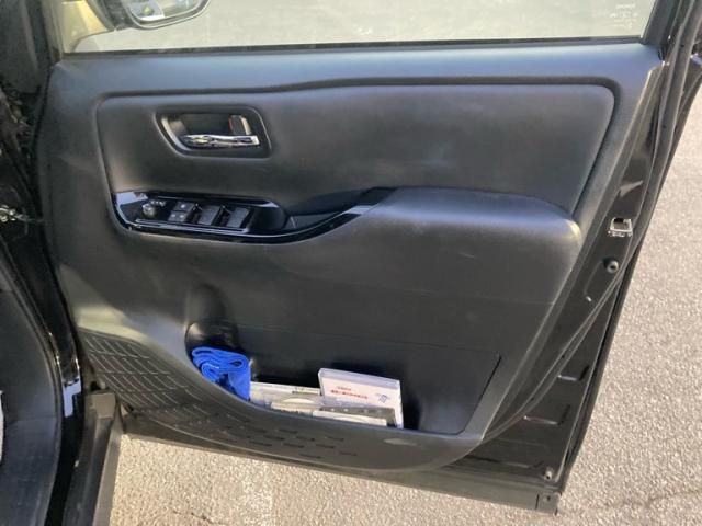 TOYOTA NOAH HYBRID 2021 Image 31