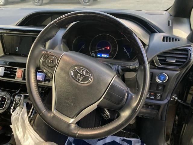 TOYOTA NOAH HYBRID 2021 Image 31