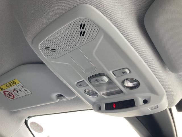 PEUGEOT 208 2020 Image 31