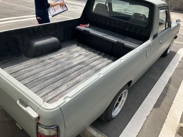 NISSAN SUNNY TRUCK 1994 Image 31