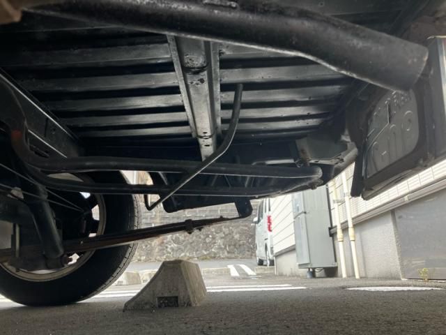 NISSAN SUNNY TRUCK 1994 Image 31