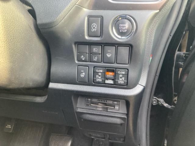 TOYOTA ESQUIRE 4WD 2019 Image 31