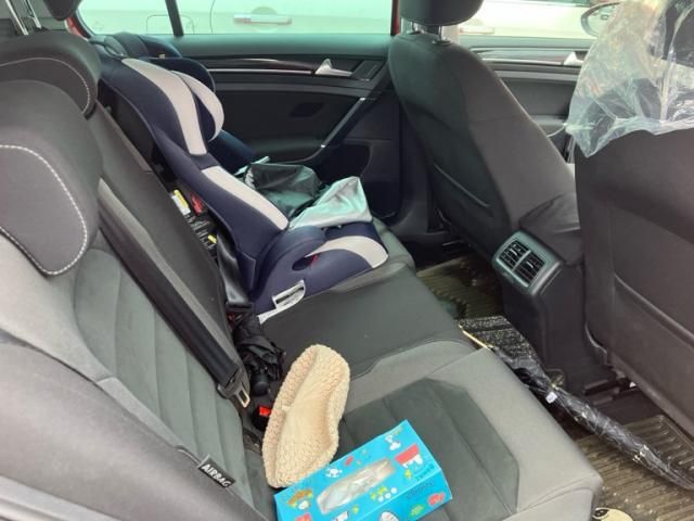 VOLKSWAGEN GOLF 2018 Image 31