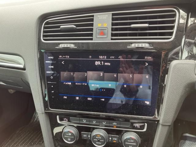 VOLKSWAGEN GOLF 2018 Image 31