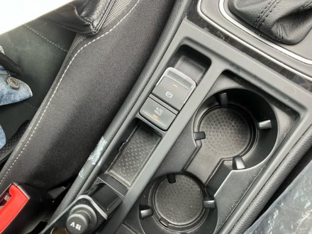 VOLKSWAGEN GOLF 2018 Image 31