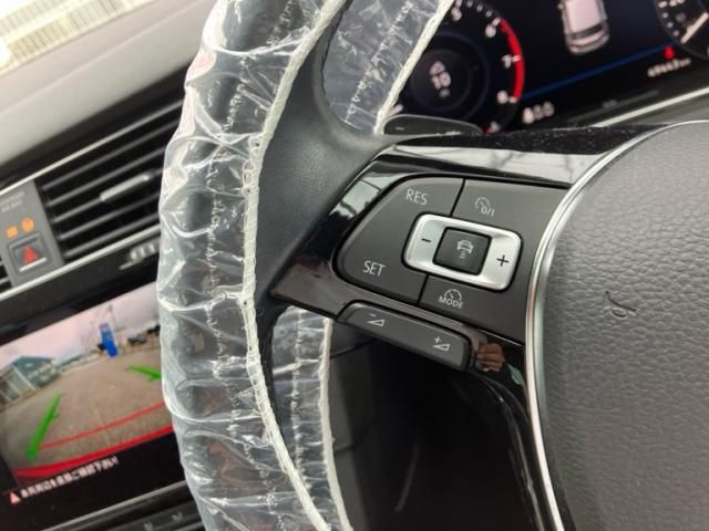 VOLKSWAGEN GOLF 2018 Image 31