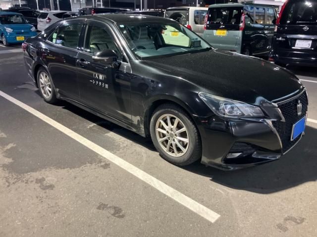 TOYOTA CROWN SEDAN 2016 Image 31