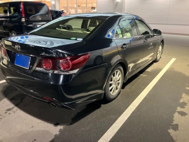 TOYOTA CROWN SEDAN 2016 Image 31