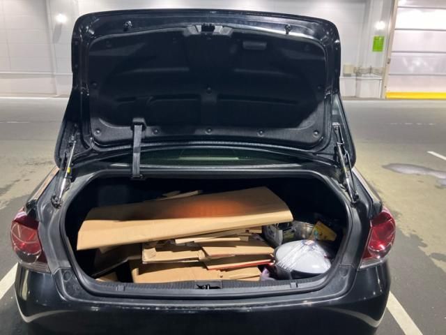 TOYOTA CROWN SEDAN 2016 Image 31