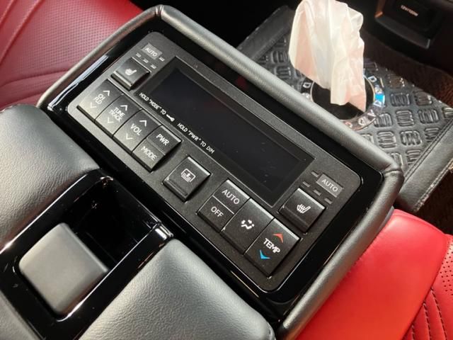 TOYOTA LEXUS GS F 2017 Image 31