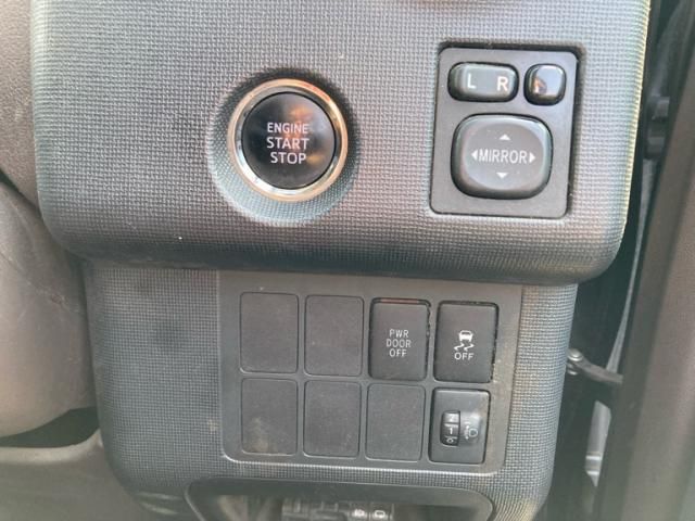 TOYOTA SPADE 2013 Image 31