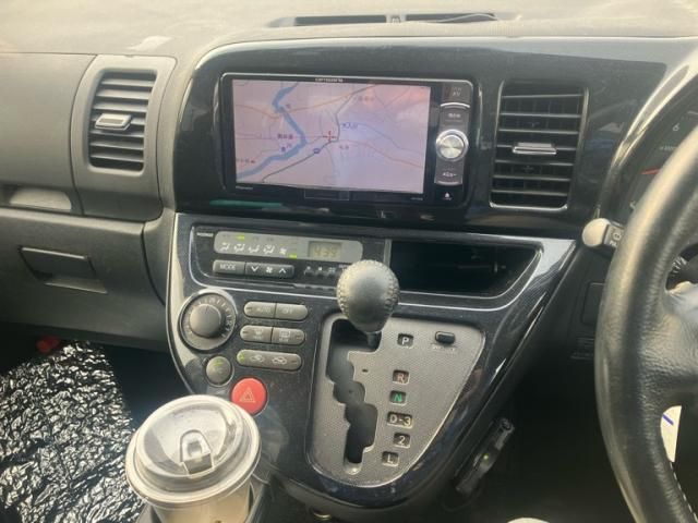 TOYOTA WISH 2004 Image 31