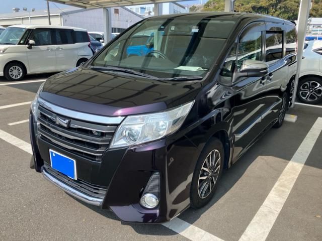 TOYOTA NOAH 2015 Image 31