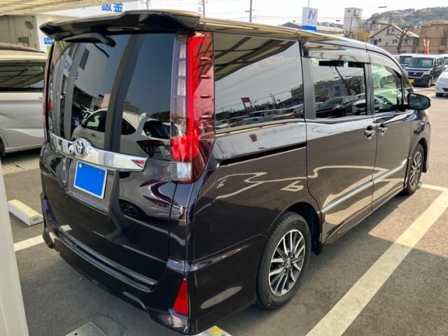 TOYOTA NOAH 2015 Image 31