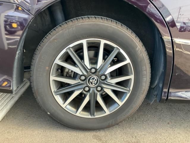 TOYOTA NOAH 2015 Image 31