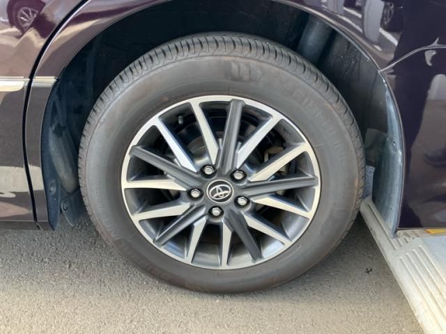 TOYOTA NOAH 2015 Image 31