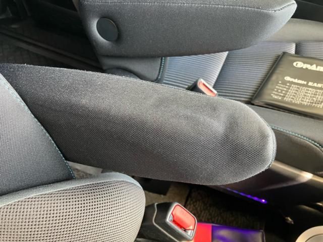 TOYOTA NOAH 2015 Image 31