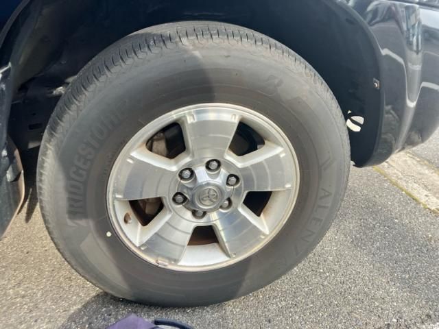 TOYOTA HILUXSURF WAGON 4WD 2009 Image 31