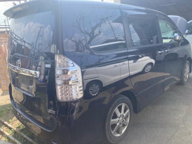 TOYOTA NOAH 2012 Image 31