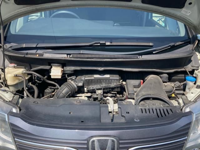 HONDA STEPWAGON 2016 Image 31