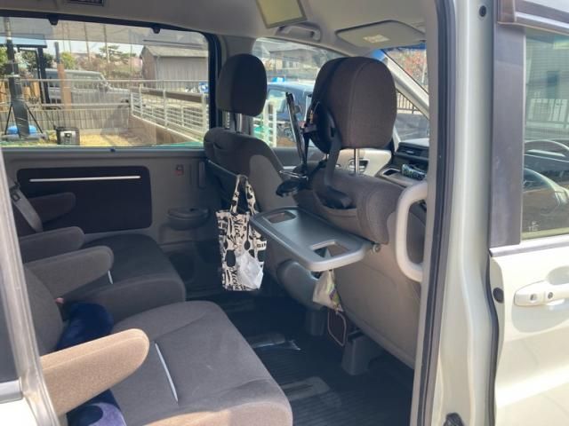 HONDA STEPWAGON 2016 Image 31