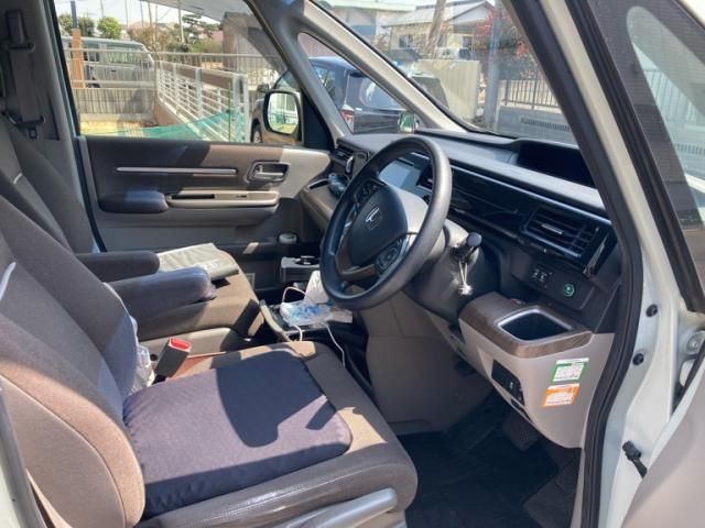 HONDA STEPWAGON 2016 Image 31