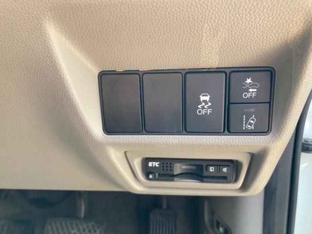 HONDA STEPWAGON 2016 Image 31