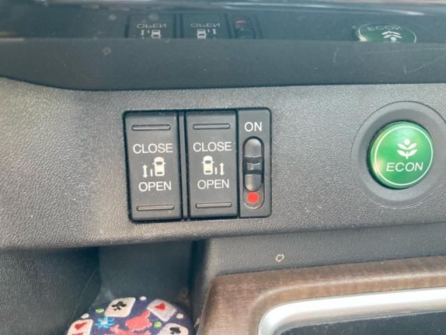 HONDA STEPWAGON 2016 Image 31