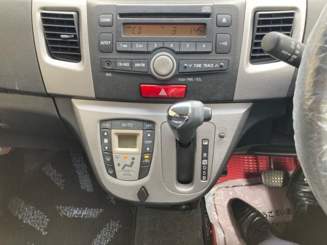 DAIHATSU MOVE CUSTOM 2010 Image 31