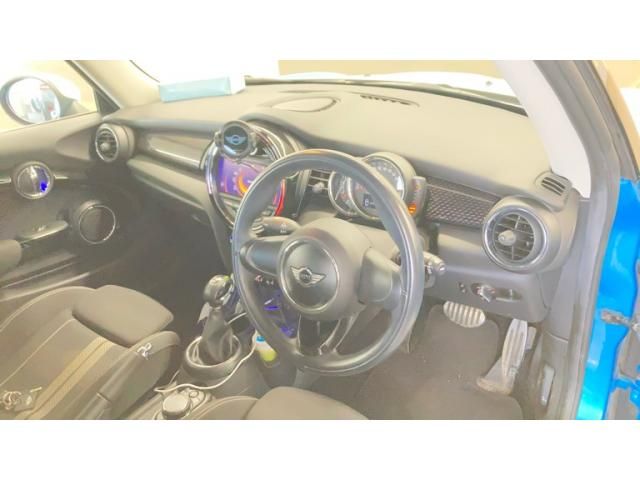 BMW MINI COOPER S 2015 Image 31