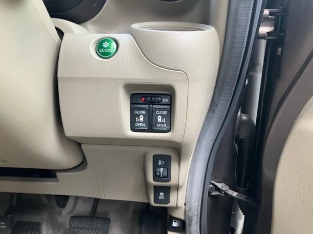 HONDA N_BOX 2012 Image 31