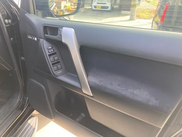 TOYOTA LANDCRUISER PRADO 2014 Image 31