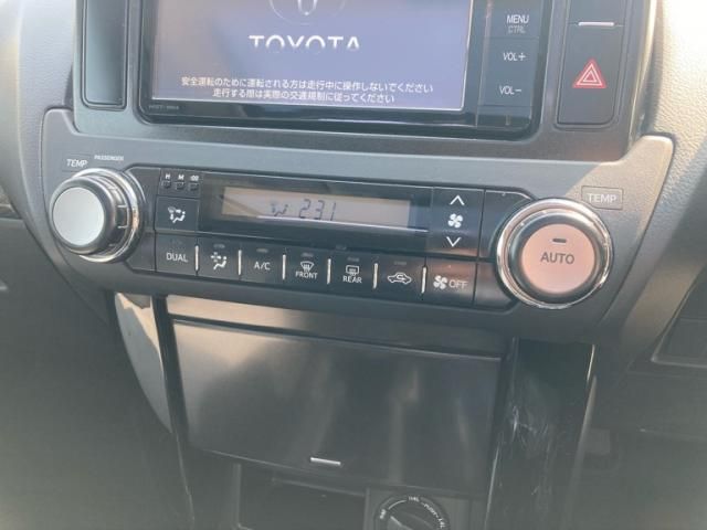 TOYOTA LANDCRUISER PRADO 2014 Image 31