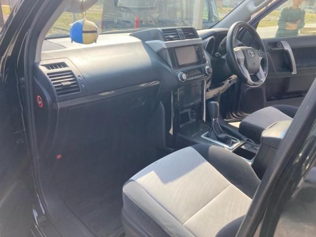 TOYOTA LANDCRUISER PRADO 2014 Image 31