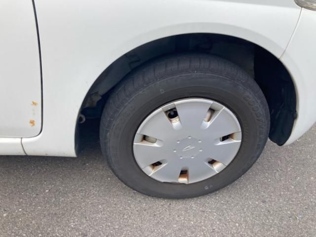 DAIHATSU ESSE 2009 Image 31