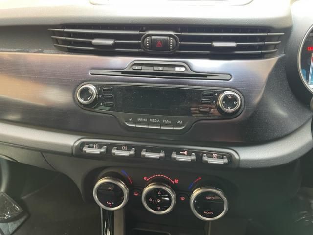 ALFAROMEO GIULIETTA 2013 Image 31