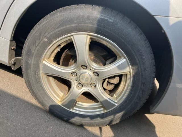 TOYOTA PRIUS ALPHA 2011 Image 31